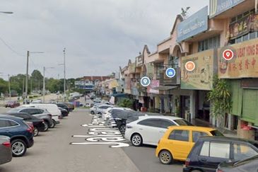 Kulai Taman Timur / Jalan Berjasa / Single Storey House