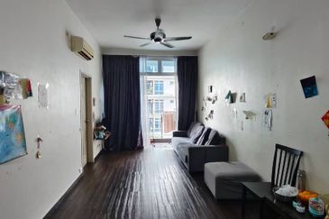 Kulai / Senai Garden Apartment