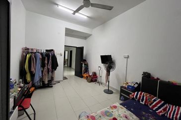 Kulai Bandar Putra / Jalan Belian / Single Storey Corner lot