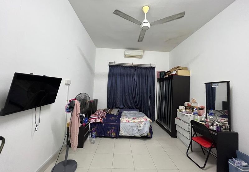 Kulai Bandar Putra / Jalan Belian / Single Storey Corner lot