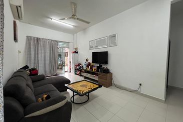 Kulai Bandar Putra / Jalan Belian / Single Storey Corner lot