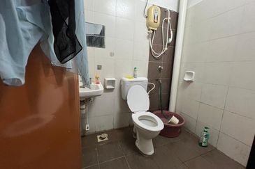 Kulai Bandar Putra / Jalan Belian / Single Storey Corner lot