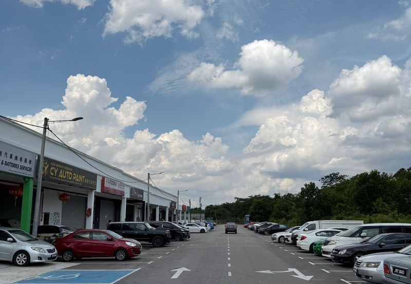 Kulai  Indahpura / Single Storey Terrace Factory 