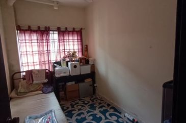 Kulai Bandar Putra  Jalan Nuri 💥Double Storey House 