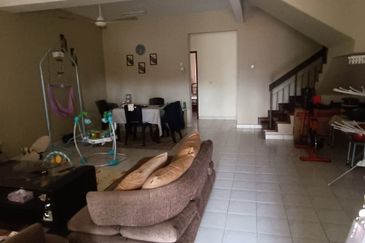 Kulai Bandar Putra  Jalan Nuri 💥Double Storey House 