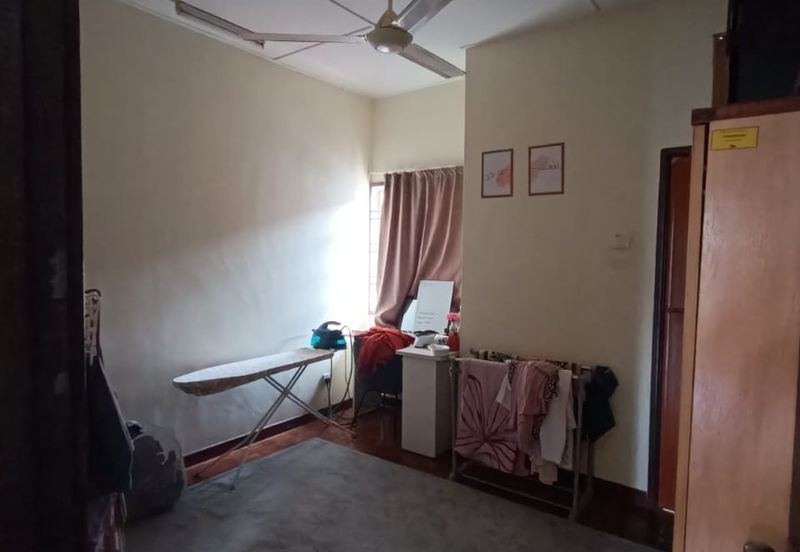 Kulai Bandar Putra  Jalan Nuri 💥Double Storey House 