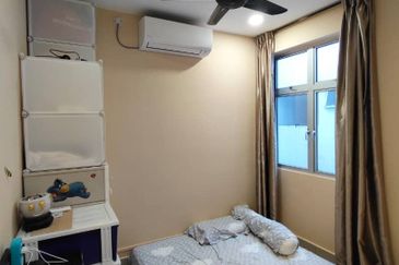 Kulai Bandar Putra / D'Putra Suites /Service Apartment Corner lot