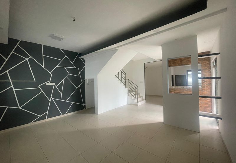 Kulai Senai Scientex Jaya / Double Storey Terrace House Corner 