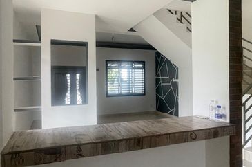 Kulai Senai Scientex Jaya / Double Storey Terrace House Corner 