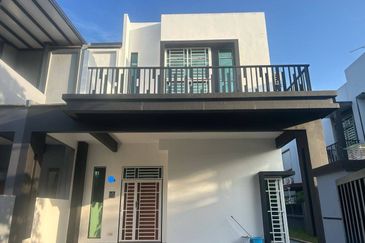 Kulai Taman Tropika / Jalan Tropika 1 / D’Art 18 Collection 冠群花园 / Double_Storey_Cluster 