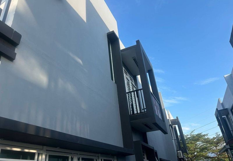 Kulai Taman Tropika / Jalan Tropika 1 / D’Art 18 Collection 冠群花园 / Double_Storey_Cluster 