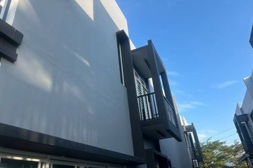 Kulai Taman Tropika / Jalan Tropika 1 / D’Art 18 Collection 冠群花园 / Double_Storey_Cluster 