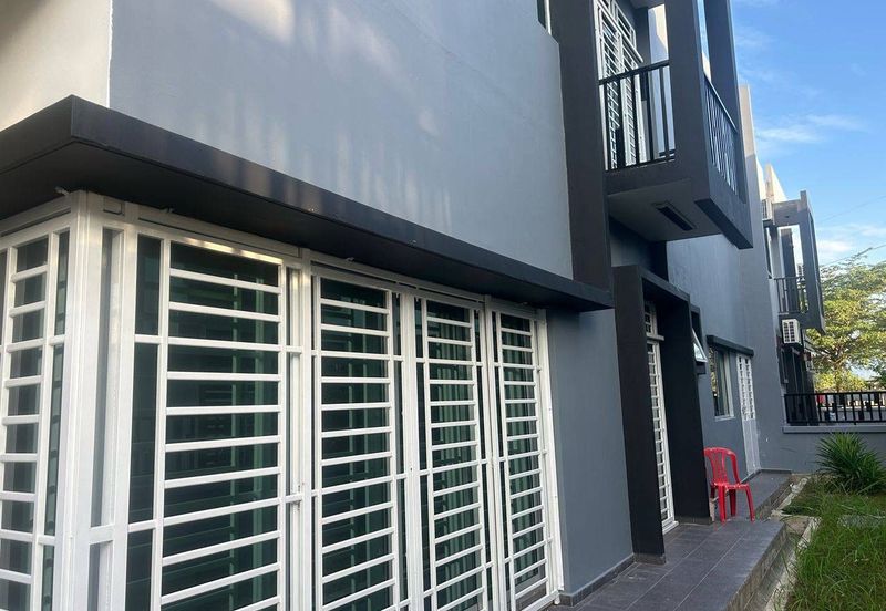 Kulai Taman Tropika / Jalan Tropika 1 / D’Art 18 Collection 冠群花园 / Double_Storey_Cluster 