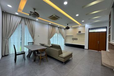 Kulai / Taman Tropika / Jalan Tropika / Double Storey Cluster House