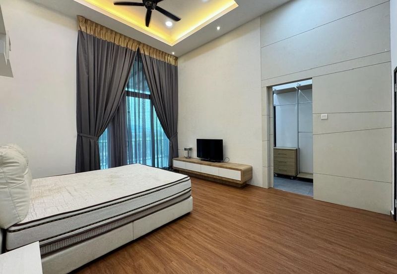 Kulai / Taman Tropika / Jalan Tropika / Double Storey Cluster House