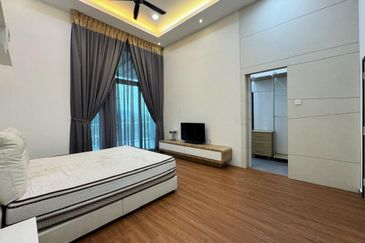 Kulai / Taman Tropika / Jalan Tropika / Double Storey Cluster House