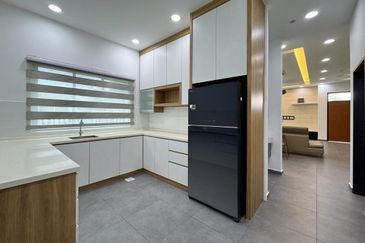 Kulai / Taman Tropika / Jalan Tropika / Double Storey Cluster House
