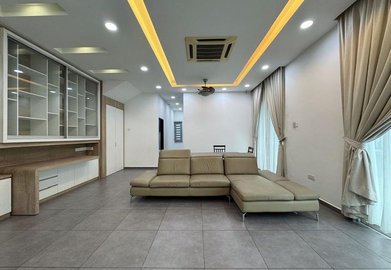 Kulai / Taman Tropika / Jalan Tropika / Double Storey Cluster House