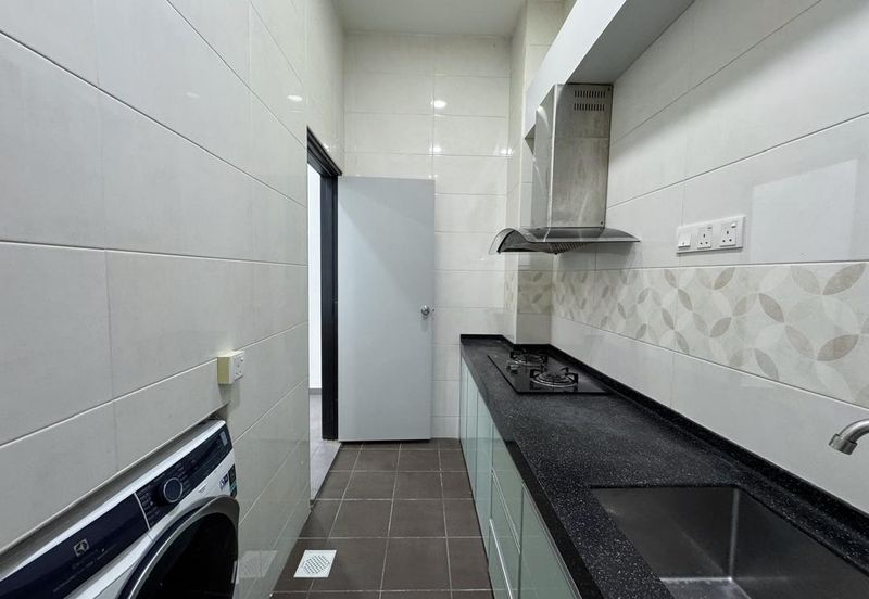 Kulai / Taman Tropika / Jalan Tropika / Double Storey Cluster House