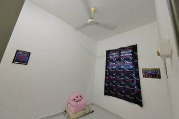 Kulai@Taman Lagenda Putra / Single Storey House 