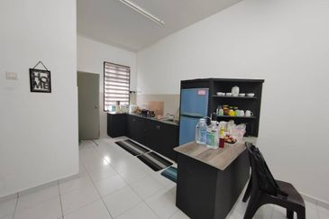 Kulai@Taman Lagenda Putra / Single Storey House 