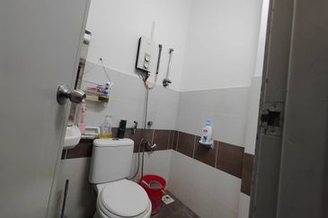 Kulai@Taman Lagenda Putra / Single Storey House 