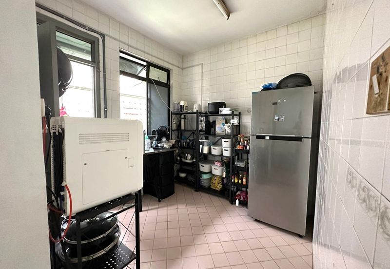 Skudai Taman Tan Sri Yaacob / Jalan Putra /  Double Storey Medium Cost 