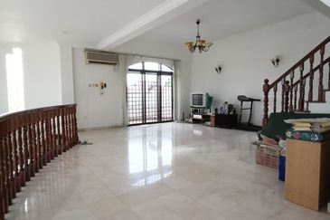 Johor Bahru/ Town Taman Iskandar / 2.5 Storey Corner Bungalow