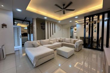 Kulai Bandar Putra Jalan Camar Double Storey House #Unblock View#Fully Renovation 