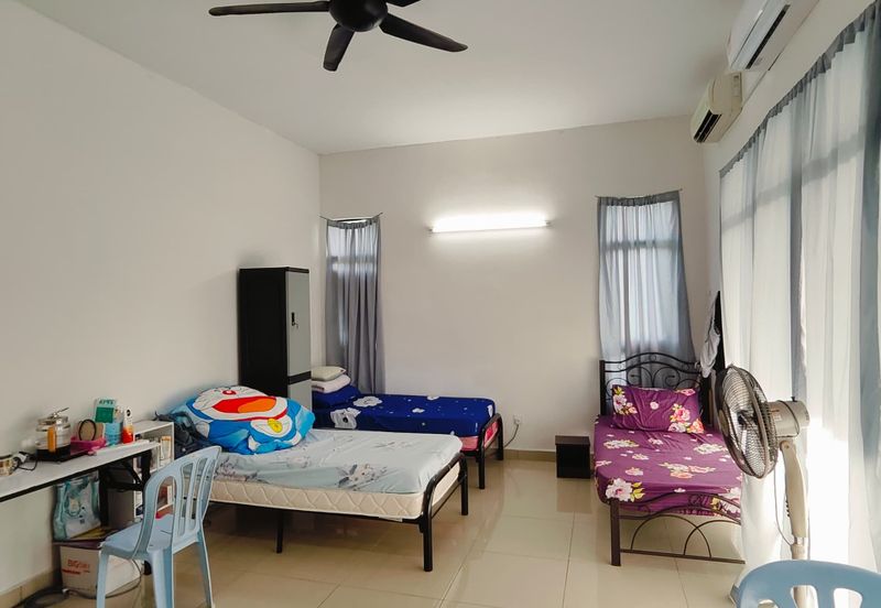 Kulai / Bardar Indahpura (Lake View) Double Storey Semi D Corner House 