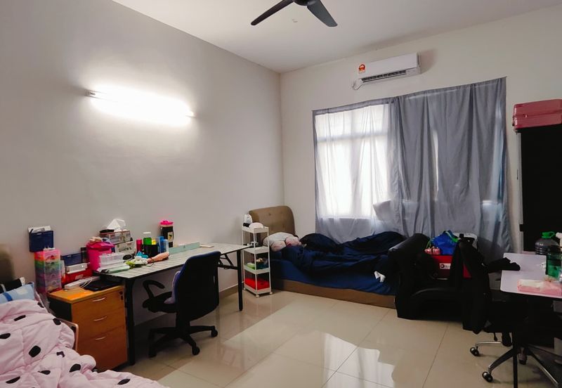 Kulai / Bardar Indahpura (Lake View) Double Storey Semi D Corner House 