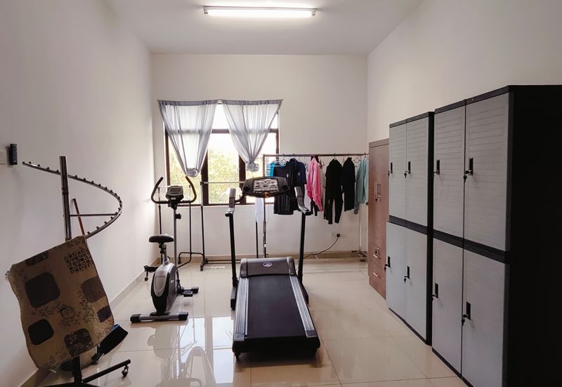 Kulai / Bardar Indahpura (Lake View) Double Storey Semi D Corner House 