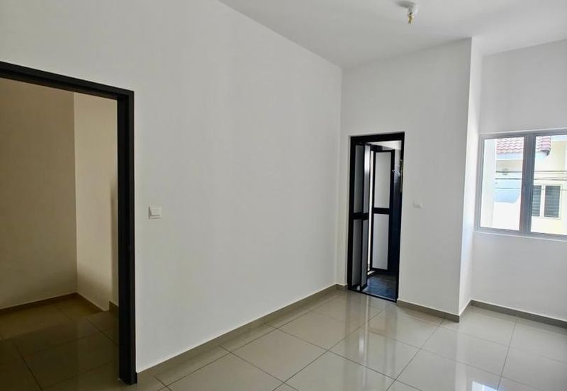 Gelang Patah / Aster Heights Tropicana / Double Storey Terrace House