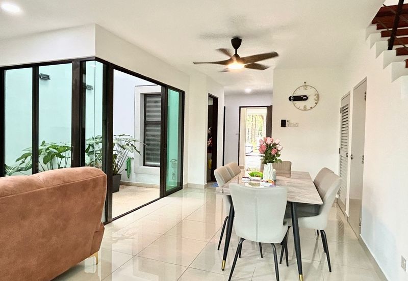 Gelang Patah / Bayou Water Village / Leisure Farm / Double Storey House / Unblock View