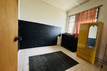 Gelang Patah / Taman Nusa Perintis / Nusa Perintis 3 / Double Storey House 