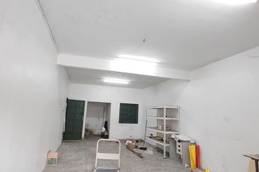 Skudai / Kangkar Pulai / Bandar Baru Kangkar Pulai / Jalan Pulai Harmoni / Lowcost Shoplot Ground floor 