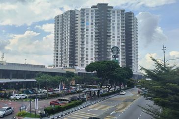 Kulai Bandar Putra / IOI / D'Putra Suites / Services Residence