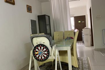 Pasir Gudang / Taman Scientex / Jalan Tempua 1 / Double Storey Terrace House Unblock view / Original good condition 