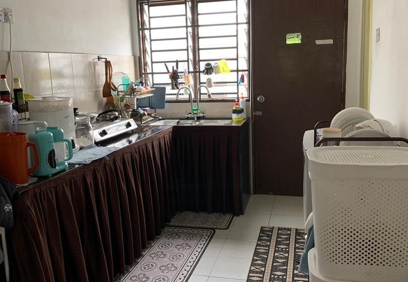 Pasir Gudang / Taman Scientex / Jalan Tempua 1 / Double Storey Terrace House Unblock view / Original good condition 