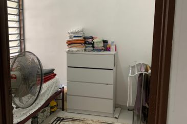 Pasir Gudang / Taman Scientex / Jalan Tempua 1 / Double Storey Terrace House Unblock view / Original good condition 