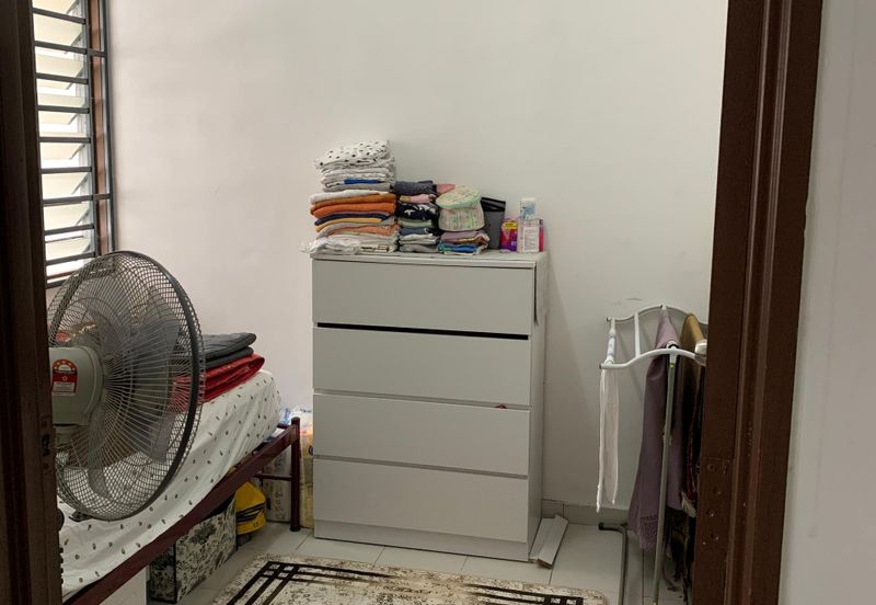 Pasir Gudang / Taman Scientex / Jalan Tempua 1 / Double Storey Terrace House Unblock view / Original good condition 