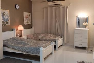 Kulai / Senai / Saleng /Taman Muhibbah / Jalan Jambu / 2.5 storey terrace house