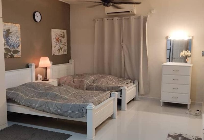 Kulai / Senai / Saleng /Taman Muhibbah / Jalan Jambu / 2.5 storey terrace house