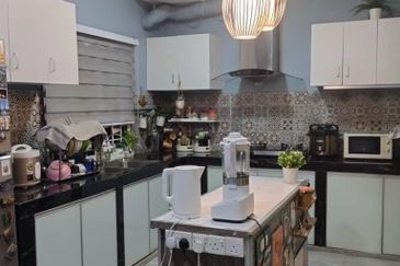 Kulai / Senai / Saleng /Taman Muhibbah / Jalan Jambu / 2.5 storey terrace house