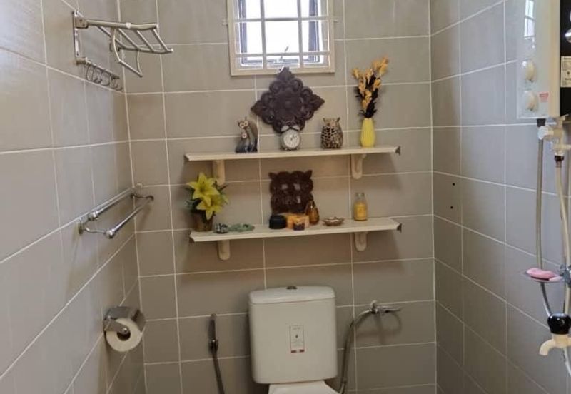 Kulai / Senai / Saleng /Taman Muhibbah / Jalan Jambu / 2.5 storey terrace house