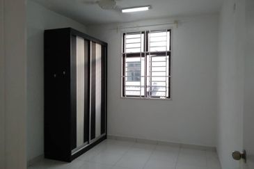 Skudai / Taman Pulai Hijauan / Jalan Penaga  / Double Storey House 