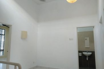 Skudai / Taman Pulai Hijauan / Jalan Penaga  / Double Storey House 