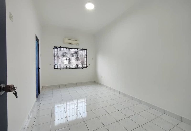 Skudai Selesa Jaya @ Jalan Silat Gayung / Double Storey House Unblock View