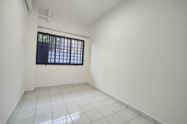 Skudai Selesa Jaya @ Jalan Silat Gayung / Double Storey House Unblock View