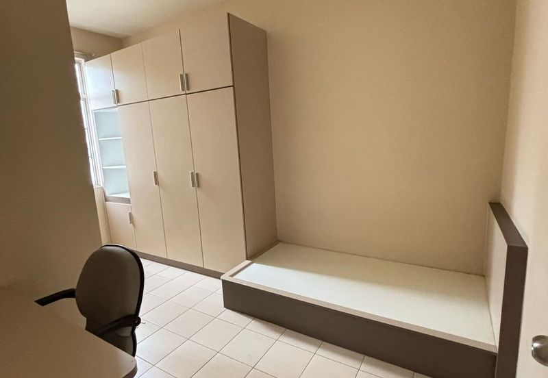 Kulai / Bandar Putra / IOI Palm Villa / Gate B / Jalan Ceria / Big Double Storey Corner Terrance